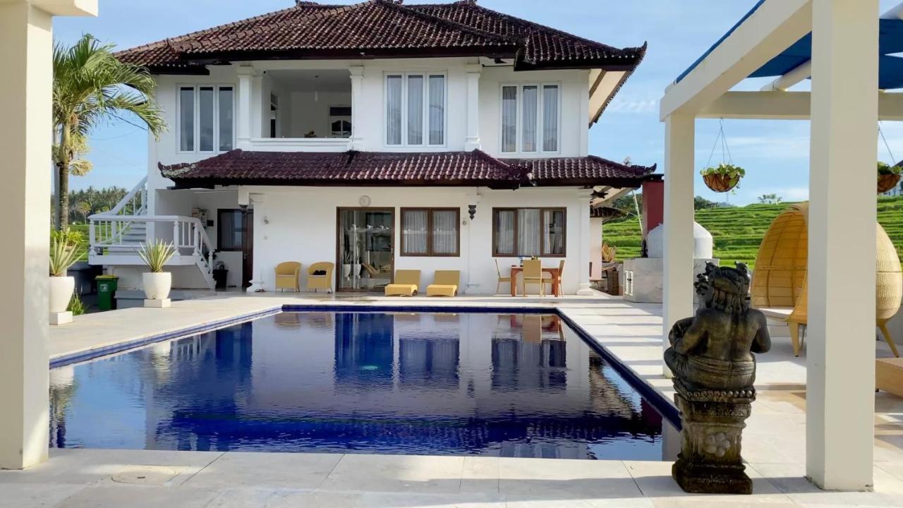 Medewi Manor Airsatang Exterior foto